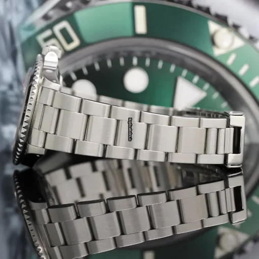 Durable Replica Rolex Submariner Date 16610 Caliber 3135 Automatic Movement 40mm Steel Case Mens/unisex Watch - Image 10