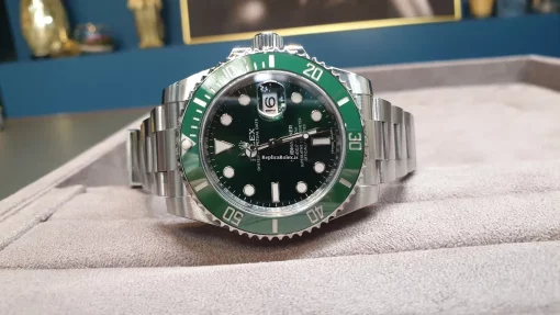 Fabulous Clone Rolex Submariner Date 116610lv Caliber 3135 Automatic Movement 40mm Steel Case Mens/unisex Watch