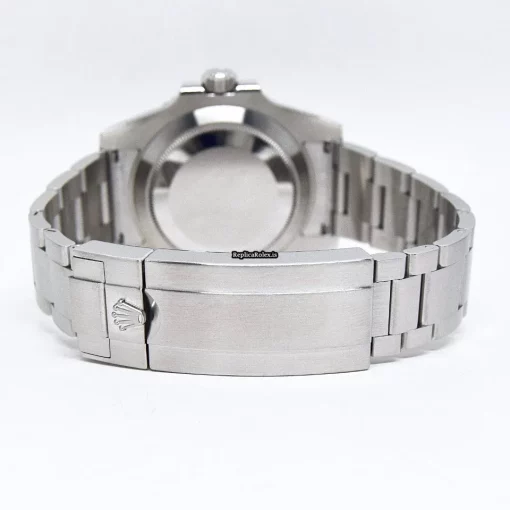 Superior Replica Rolex Submariner Date 116610ln Caliber 3135 Automatic Movement 40mm Steel Case Mens/unisex Watch - Image 3