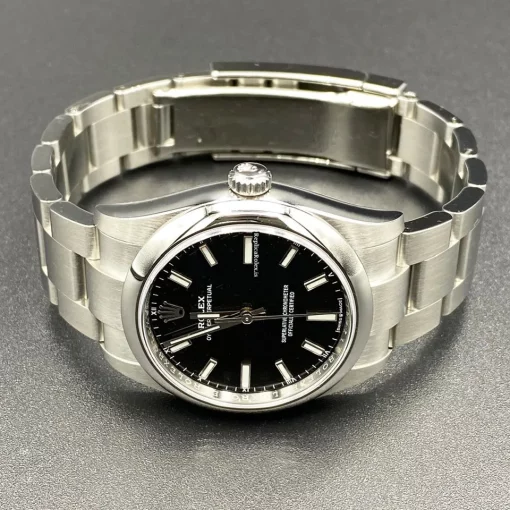 Amazing Replica Rolex Oyster Perpetual 34 124200 Caliber 2232 Automatic Movement 34mm Steel Case Mens/unisex Watch - Image 4