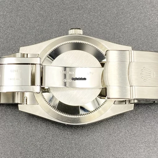 Amazing Replica Rolex Oyster Perpetual 34 124200 Caliber 2232 Automatic Movement 34mm Steel Case Mens/unisex Watch - Image 9