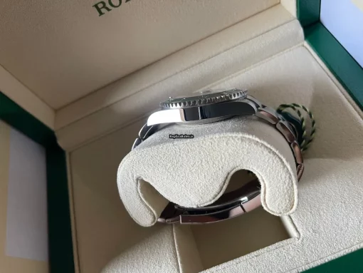 Wonderful Replica Rolex Submariner Date 116610lv Caliber 3135 Automatic Movement 40mm Steel Case Mens/unisex Watch - Image 4