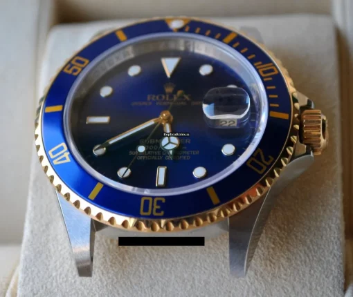 Superb Replica Rolex Submariner Date 16613 Caliber 3135 Automatic Movement 40mm Gold/steel Case Mens/unisex Watch - Image 6