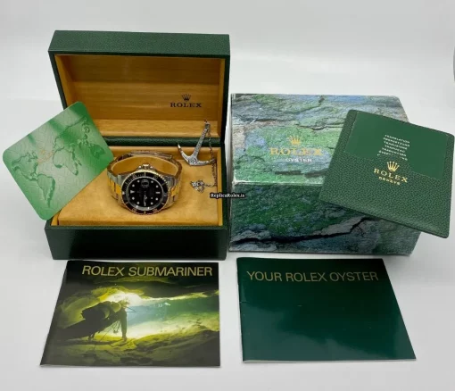 Great Replica Rolex Submariner Date 16613 Caliber 3135 Automatic Movement 40mm Gold/steel Case Mens/unisex Watch - Image 2