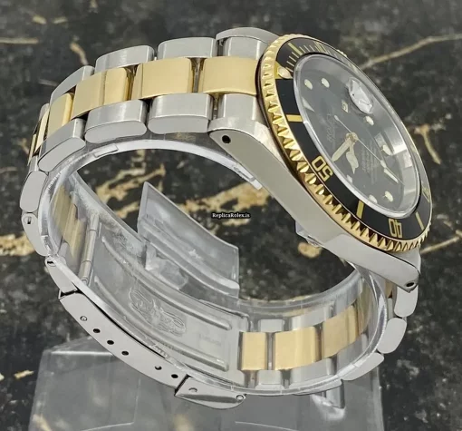 Great Replica Rolex Submariner Date 16613 Caliber 3135 Automatic Movement 40mm Gold/steel Case Mens/unisex Watch - Image 8