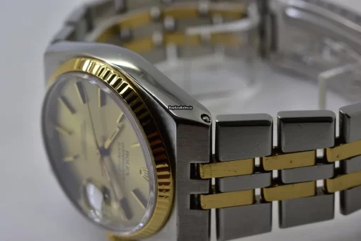 Beautiful Fake Rolex Datejust Oysterquartz 17013 Quartz Movement 36mm Gold/steel Case Mens/unisex Watch - Image 5