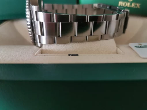 Beautiful Replica Rolex Submariner Date 126610lv Caliber 3235 Automatic Movement 41mm Steel Case Mens/unisex Watch - Image 6