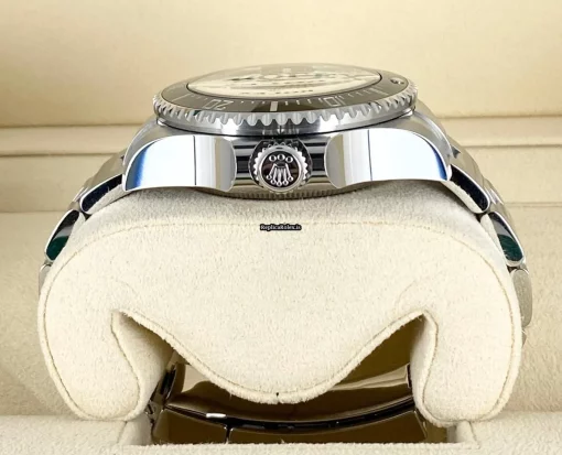 High Quality Replica Rolex Sea-dweller Deepsea 126660 Caliber 3235 Automatic Movement 44mm Steel Case Mens/unisex Watch - Image 7