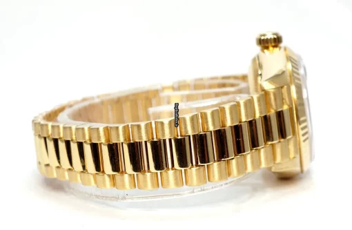 Amazing Replica Rolex Lady-datejust 79178 Caliber 2235 Automatic Movement 26mm Yellow Gold Case Womens Watch - Image 4