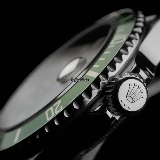 Beautiful Replica Rolex Submariner Date 16610lv 40mm Mens/unisex Watch - Image 5