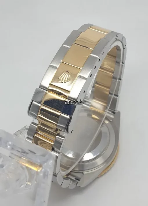 Excellent Replica Rolex Submariner Date 16613 Caliber 3135 Automatic Movement 40mm Gold/steel Case Mens/unisex Watch - Image 3