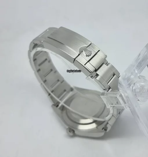 Remarkable Replicas Rolex Explorer 214270 Caliber 3132 Automatic Movement 39mm Steel Case Mens/unisex Watch - Image 6