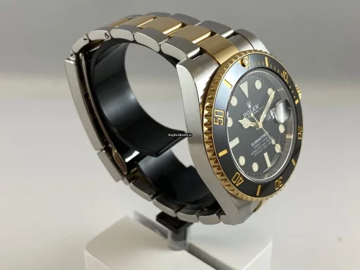 Suitable Replica Rolex Submariner Date 116613ln Caliber 3135 Automatic Movement 40mm Gold/steel Case Mens/unisex Watch - Image 2