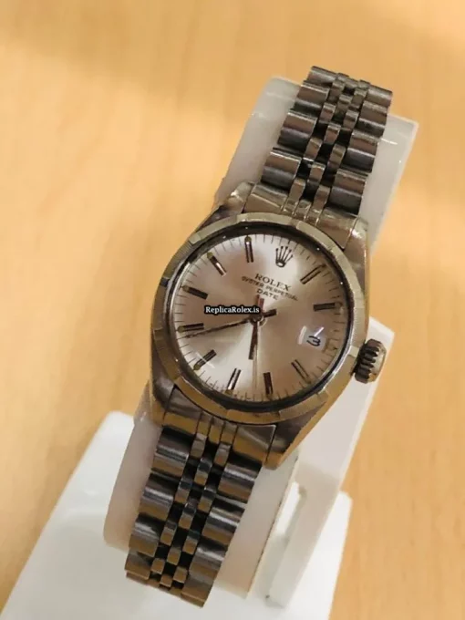 Beautiful Replica Rolex Oyster Perpetual Lady Date 6919 Caliber 2030 Automatic Movement 26x33mm Steel Case Womens Watch