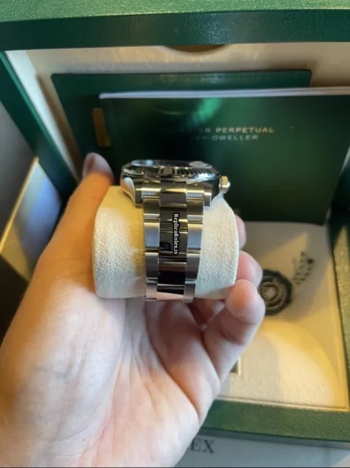 Design Copies Rolex Sky-dweller 326934 Caliber 9001 Automatic Movement 42mm Steel Case Mens/unisex Watch - Image 6