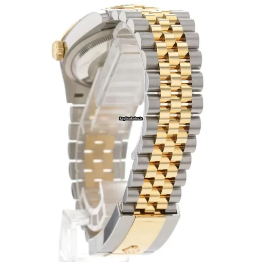 Defect Replica Rolex Datejust 126333g Caliber 3235 Automatic Movement 36mm Gold/steel Case Mens/unisex Watch - Image 3