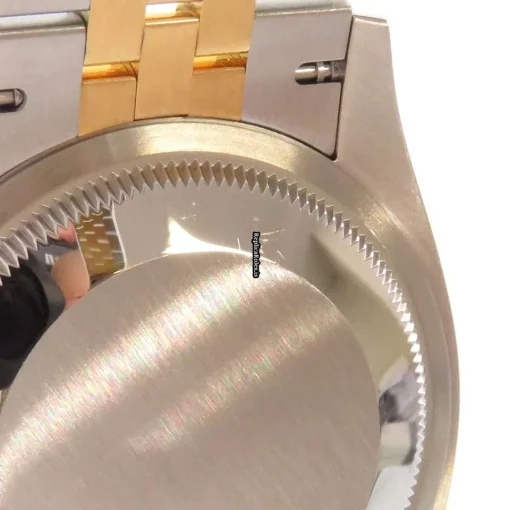 Defect Replica Rolex Datejust 126333g Caliber 3235 Automatic Movement 36mm Gold/steel Case Mens/unisex Watch - Image 8