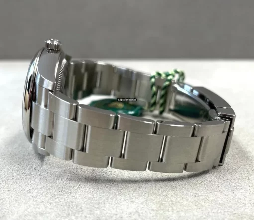 Cool Replica Rolex Oyster Perpetual 34 124200 Caliber 2232 Automatic Movement 34mm Steel Case Mens/unisex Watch - Image 7