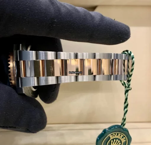 Offering Copies Rolex Gmt-master II 126711chnr Caliber 3285 Automatic Movement 40mm Gold/steel Case Mens/unisex Watch - Image 4