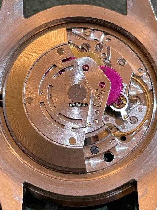 Neat Fake Rolex Submariner 5513 Caliber 1520 Automatic Movement 40mm Steel Case Mens/unisex Watch - Image 7