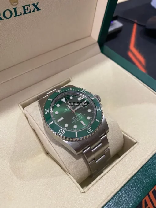 Perfect Replica Rolex Submariner Date 116610lv Caliber 3135 Automatic Movement 40mm Steel Case Mens/unisex Watch - Image 8