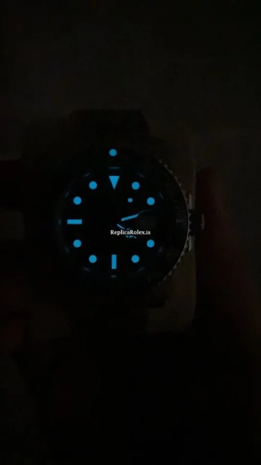 Perfect Replica Rolex Submariner Date 116610lv Caliber 3135 Automatic Movement 40mm Steel Case Mens/unisex Watch - Image 9