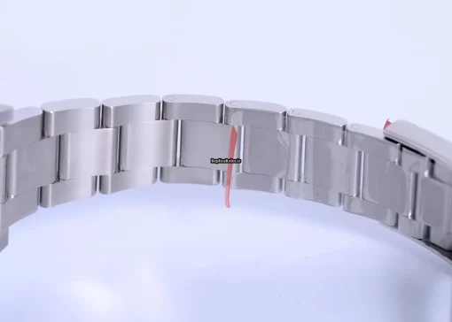 Aaa Replica Rolex Milgauss 116400gv Caliber 3131 Automatic Movement 40mm Steel Case Mens/unisex Watch - Image 8