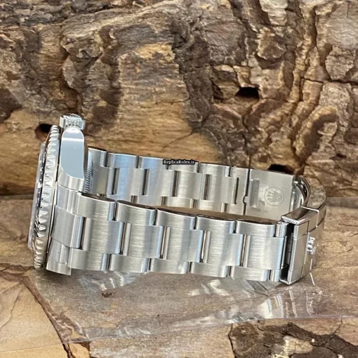 Affordable Replica Rolex Sea-dweller 4000 116600 Automatic Movement 40mm Steel Case Watch - Image 5