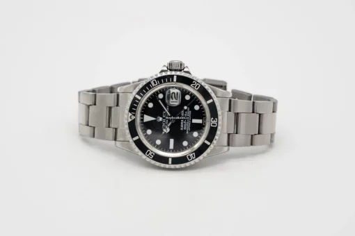 Beautiful Replica Rolex Submariner Date 1680 Caliber 1570 Automatic Movement 40mm Steel Case Mens/unisex Watch - Image 3