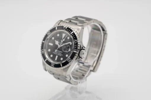 Beautiful Replica Rolex Submariner Date 1680 Caliber 1570 Automatic Movement 40mm Steel Case Mens/unisex Watch - Image 4