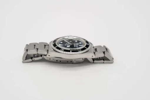 Beautiful Replica Rolex Submariner Date 1680 Caliber 1570 Automatic Movement 40mm Steel Case Mens/unisex Watch - Image 7