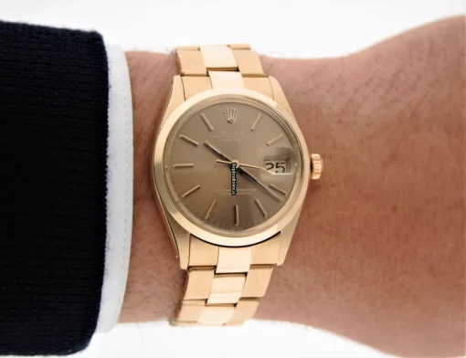 Beautiful Replica Rolex Oyster Perpetual Date 1500 Automatic Movement 34mm Yellow Gold Case Mens/unisex Watch - Image 4