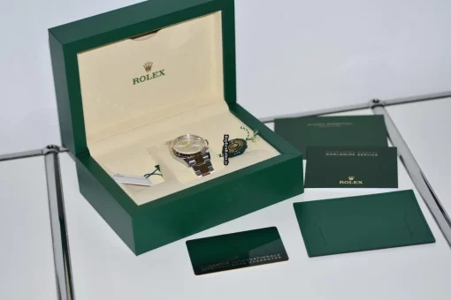 1:1 Fake Rolex Datejust 126233 Automatic Movement 36mm Gold/steel Case Mens/unisex Watch - Image 8