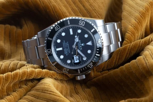 Trustworthy Replica Rolex Submariner Date 116613lb Caliber 3135 Automatic Movement 40mm Gold/steel Case Mens/unisex Watch - Image 2