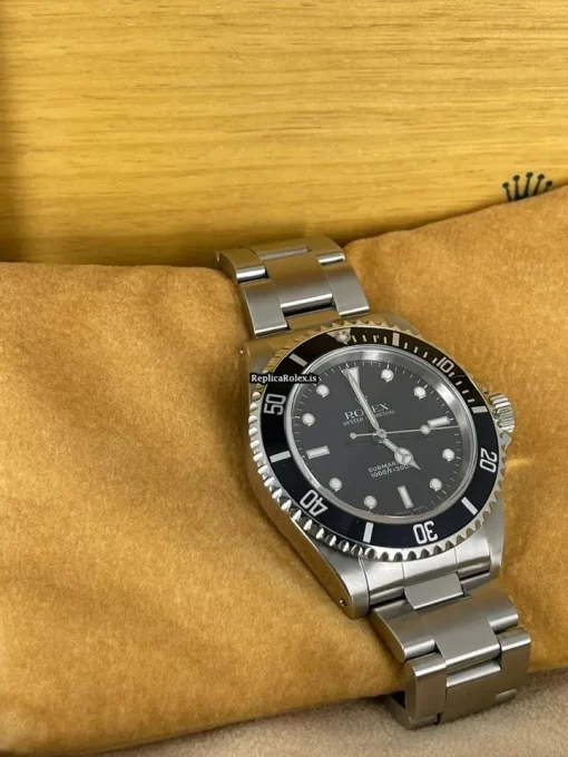 Affordable Fake Rolex Submariner 14060 Caliber 3000 Automatic Movement 40mm Steel Case Mens/unisex Watch - Image 3