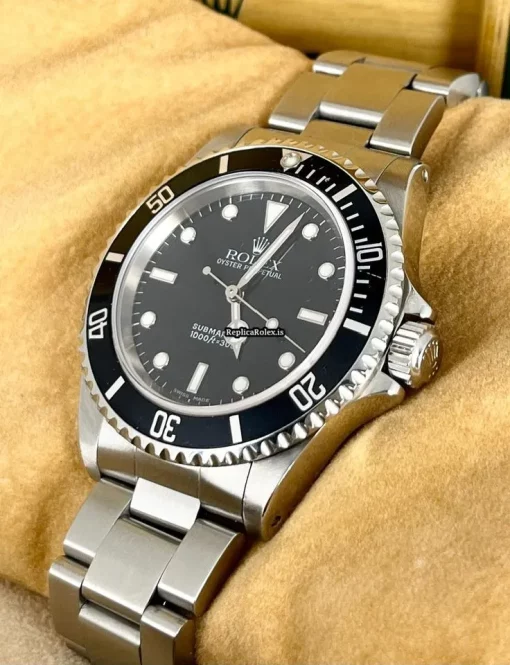 Affordable Fake Rolex Submariner 14060 Caliber 3000 Automatic Movement 40mm Steel Case Mens/unisex Watch - Image 8