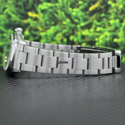 Remarkable Replica Rolex Oyster Perpetual 31 77080 Caliber 2230 Automatic Movement 31mm Steel Case Mens/unisex Watch - Image 10