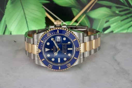 Superior Imitation Rolex Submariner Date 116613lb Caliber 3135 Automatic Movement 40mm Gold/steel Case Mens/unisex Watch - Image 3