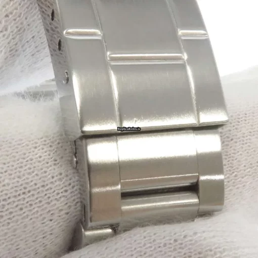 Well Made Fake Rolex Submariner Date 16610 Caliber 3135 Automatic Movement 40mm Steel Case Mens/unisex Watch - Image 12
