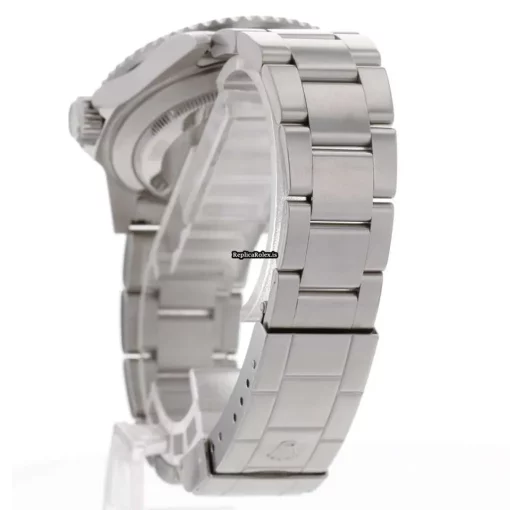 Well Made Fake Rolex Submariner Date 16610 Caliber 3135 Automatic Movement 40mm Steel Case Mens/unisex Watch - Image 3