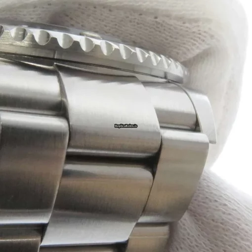 Well Made Fake Rolex Submariner Date 16610 Caliber 3135 Automatic Movement 40mm Steel Case Mens/unisex Watch - Image 8