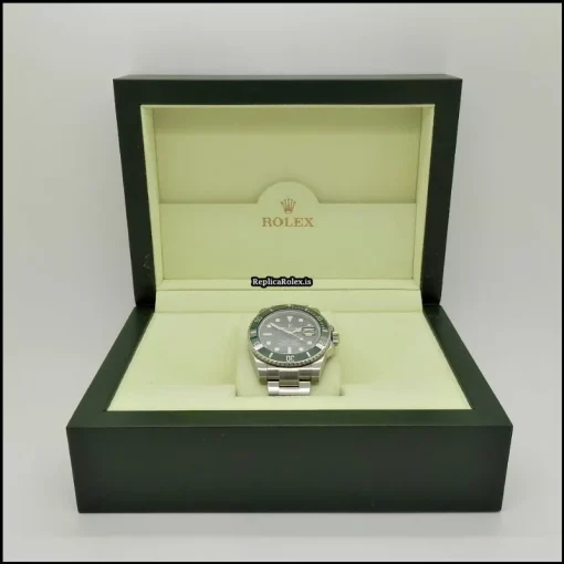 Wonderful Clone Rolex Submariner Date 116610lv Caliber 3135 Automatic Movement 40mm Steel Case Mens/unisex Watch - Image 3