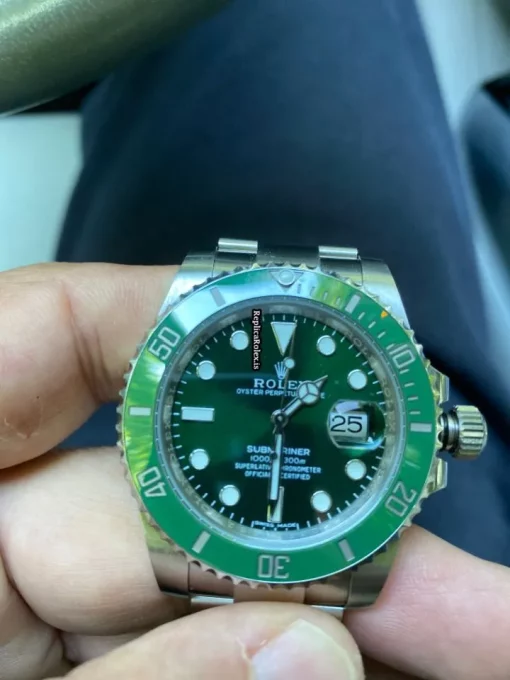 Incredible Replica Rolex Submariner Date 116610lv Caliber 3135 Automatic Movement 40mm Steel Case Mens/unisex Watch - Image 9