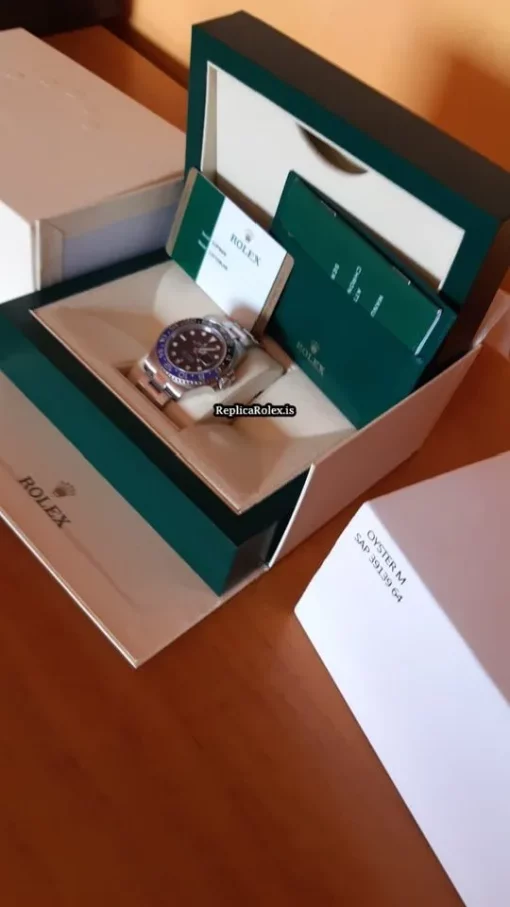 Defect Copy Rolex Gmt-master II 116710blnr Caliber 3186 Automatic Movement 40mm Steel Case Mens/unisex Watch