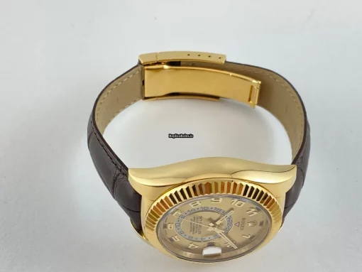 Aaa Replica Rolex Sky-dweller 326138 Caliber 9001 Automatic Movement 42mm Yellow Gold Case Mens/unisex Watch - Image 5