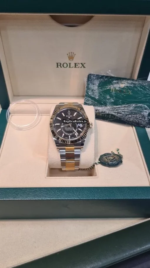 Design Fakes Rolex Sky-dweller 326933 Caliber 9001 Automatic Movement 42mm Gold/steel Case Mens/unisex Watch