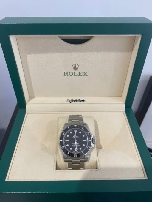 Exquisite Replica Rolex Submariner 114060 Caliber 3130 Automatic Movement 40mm Steel Case Mens/unisex Watch