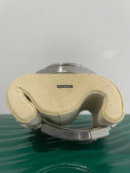 Exquisite Replica Rolex Submariner 114060 Caliber 3130 Automatic Movement 40mm Steel Case Mens/unisex Watch - Image 3
