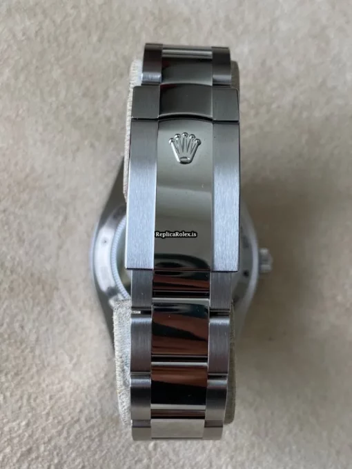 Affordable Replica Rolex Milgauss 116400gv Caliber 3131 Automatic Movement 40mm Steel Case Mens/unisex Watch - Image 4