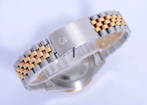 Quality Replica Rolex Gmt-master II 16713 Caliber 3185 Automatic Movement 40mm Gold/steel Case Mens/unisex Watch - Image 7